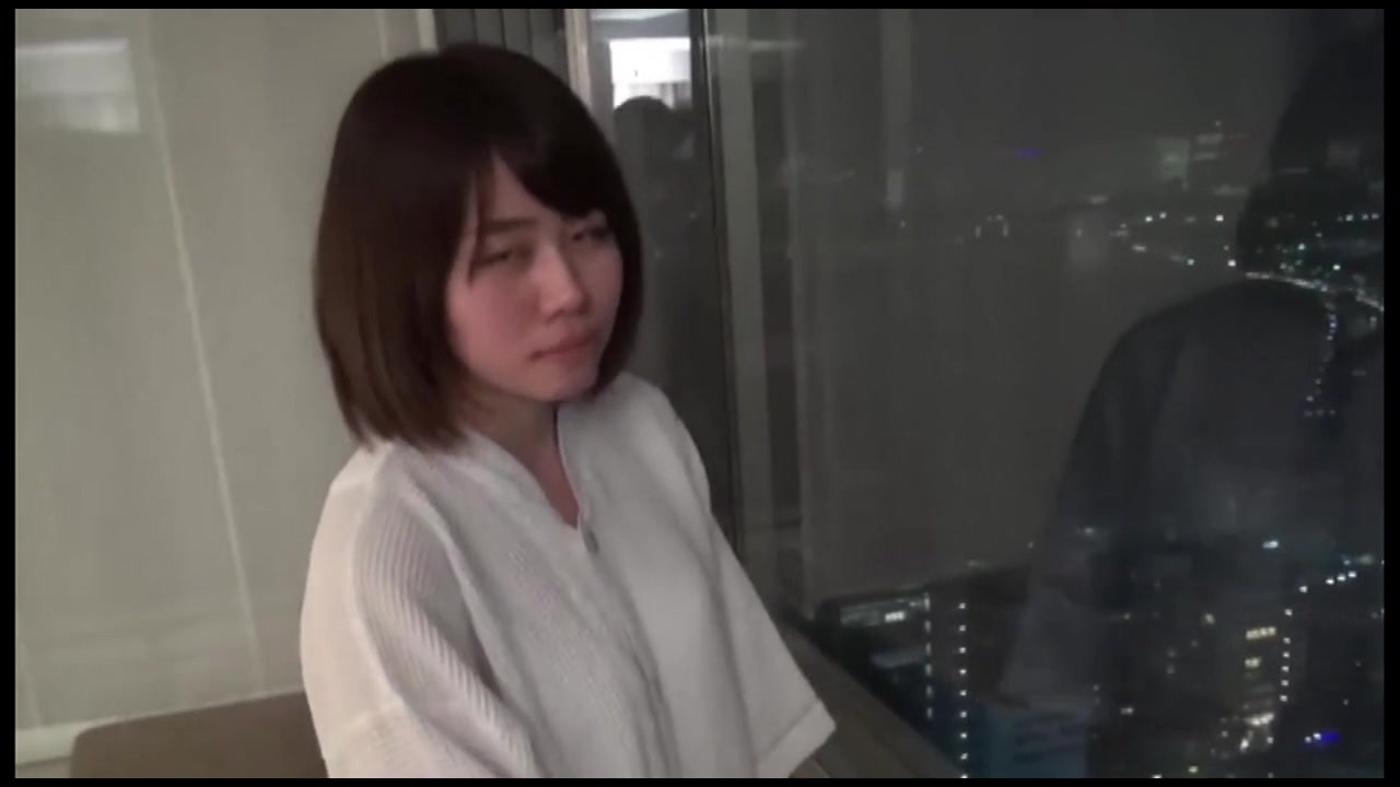 完全顔出し 色白Eカップ美巨乳 アイドル級に可愛い美少女がお泊まり濃密SEX 明日香 裏DVDサンプル画像