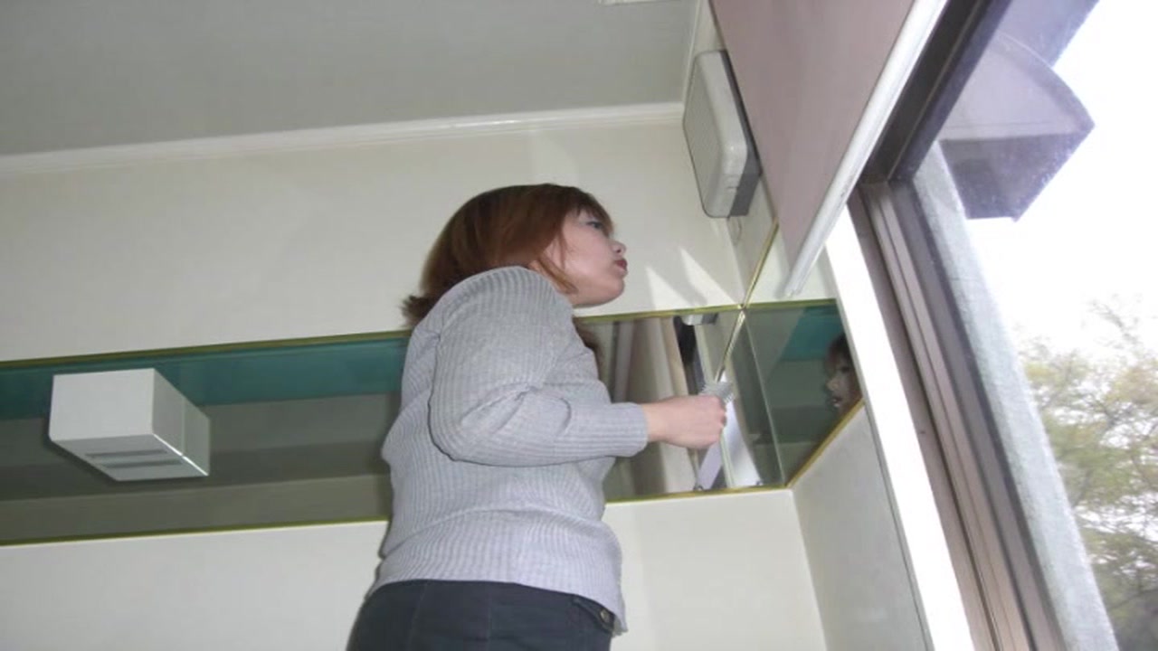50過ぎのおっさんが複数の女性とハメ撮り!ぽちゃ痴女編 裏DVDサンプル画像