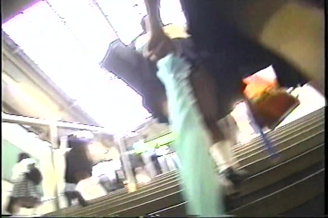 盗撮！パンチラトレインハイスクール 07 サンプル画像