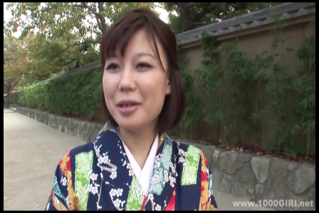 人妻ナンパ 着物の下は果たして・・・下着？ノーパン　須藤綾乃 サンプル画像