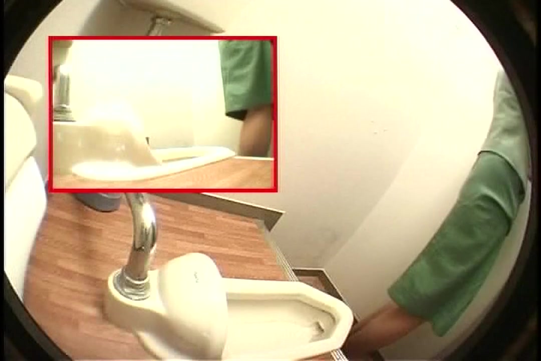 新人女子社員トイレ サンプル画像