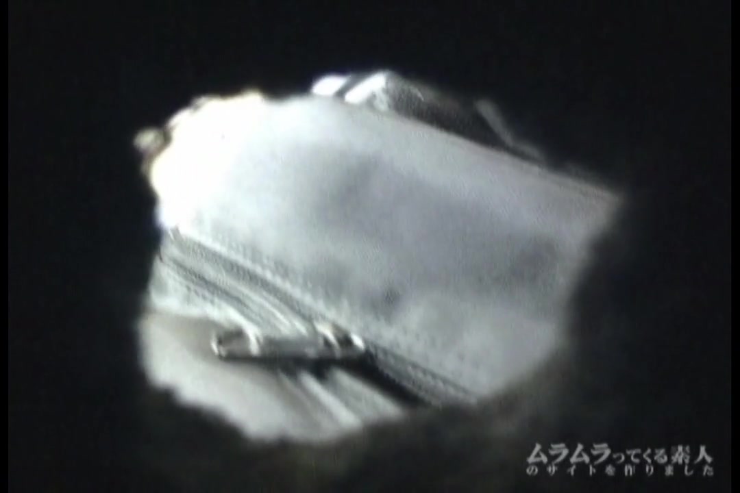 女子大生兼デリヘル嬢に突撃取材！質問に答えながらもしっかりとチンコをしゃぶり仕事をこなす姿をみてより興奮しました サンプル画像1