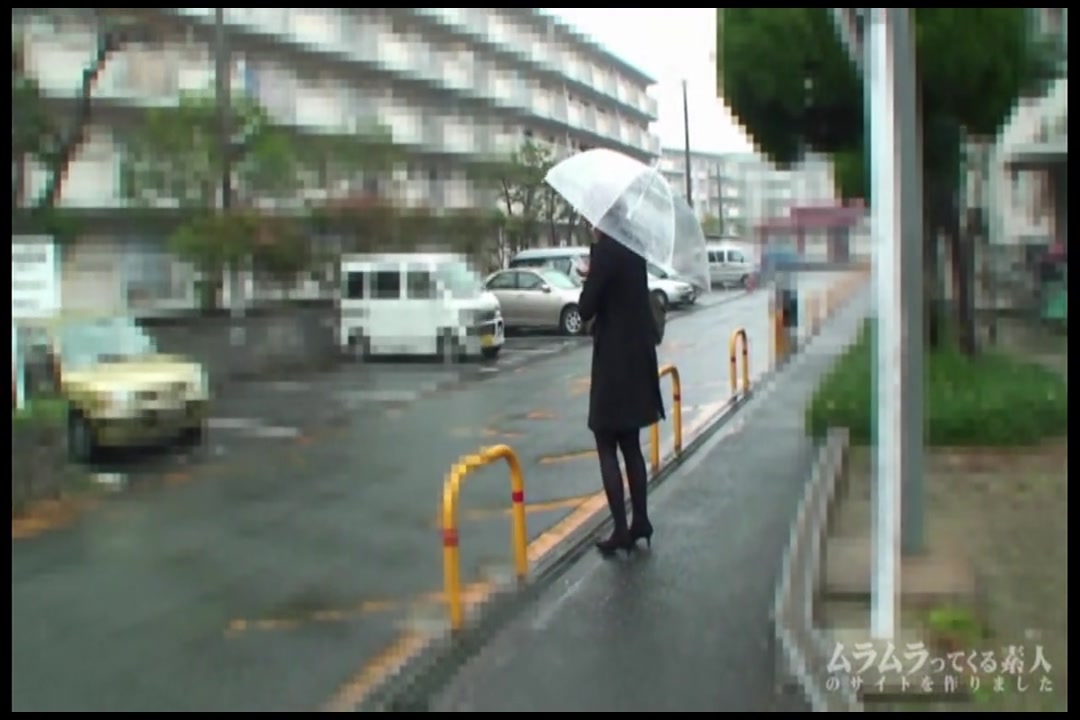 暇そうな団地妻に謝礼を出すといって何でもしてくれるのか検証しようとしたら逆に喜ばれました！　団地妻しずか サンプル画像1