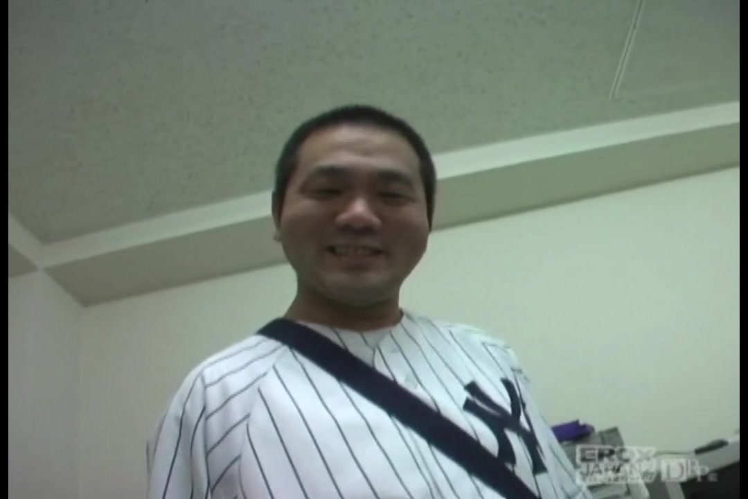 爆乳人妻と筆おろし 熟女 中出し　鮎川るい サンプル画像1