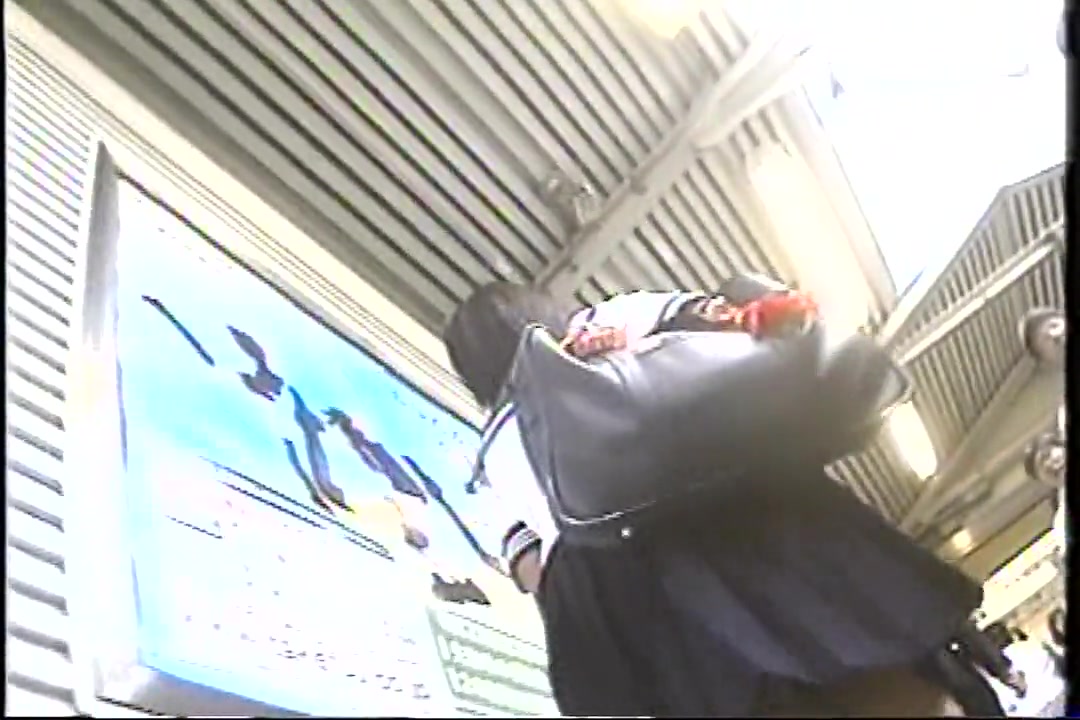 盗撮！パンチラトレインハイスクール 02 サンプル画像