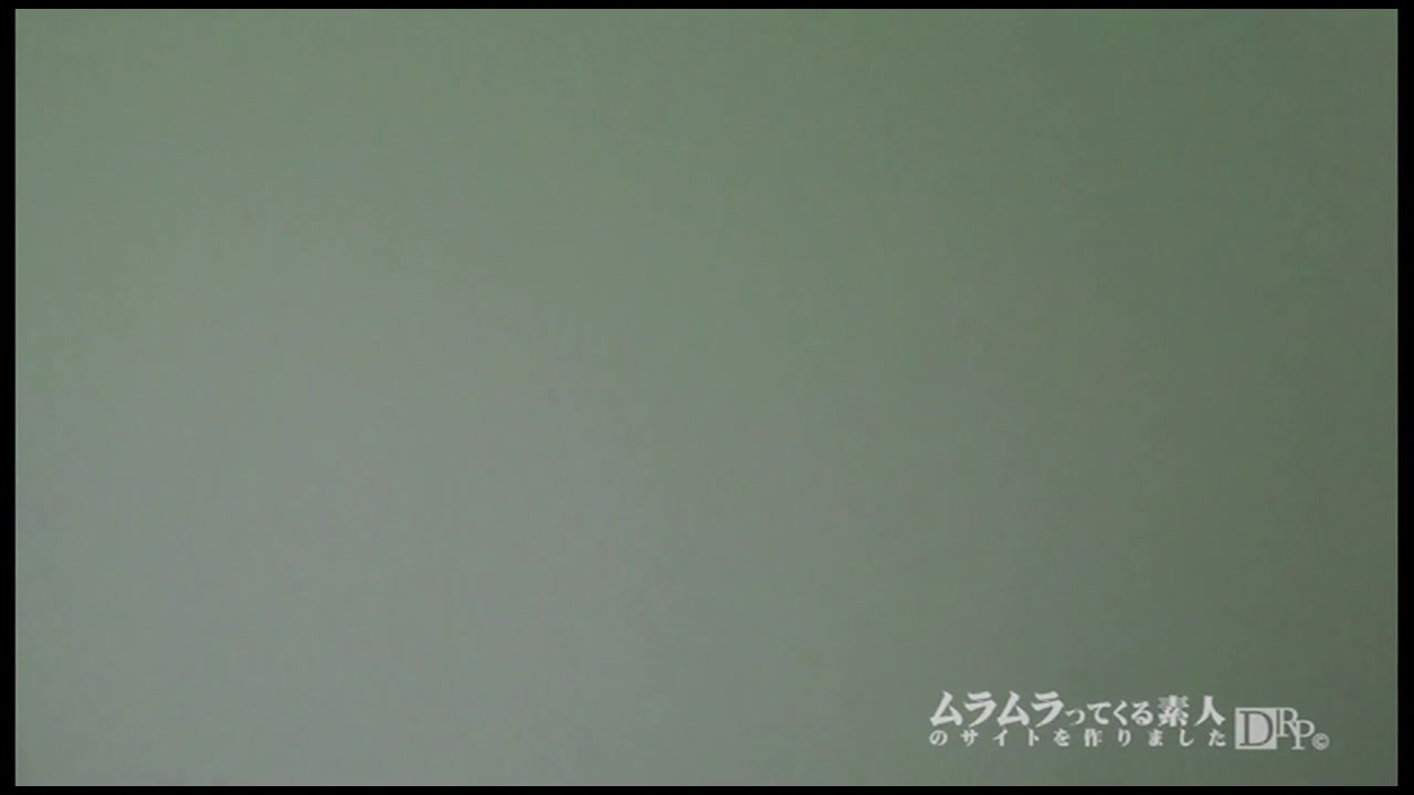 ネットカフェでサクッと抜いてくれる娘がいると聞いたのでいってみたら本当にいたので裏バイトを 浜崎かな サンプル画像