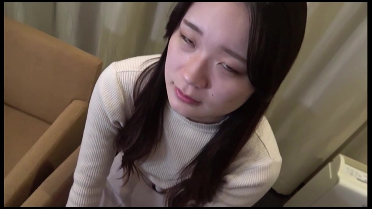 高身長でスレンダーなかえでちゃん(18)の夢はトップモデル。緊張しすぎて固まる彼女に僕がエッチなお稽古を叩きつけました サンプル画像3
