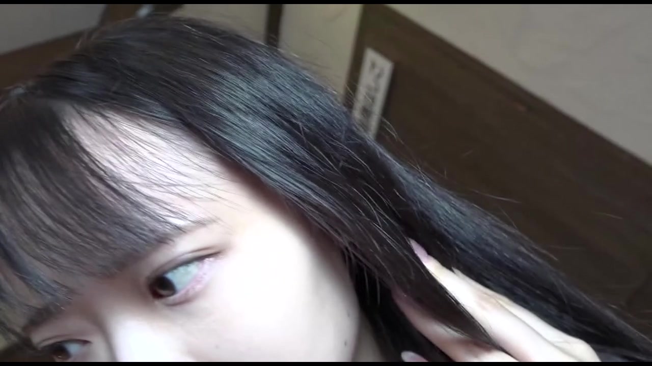 ♀212 将来の夢は女優さんな18歳うぶな黒髪美●女は陰毛ありスレンダーBODY。たっぷり中だし。夢を応援したいですね。 サンプル画像