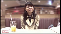 【無修正ｘ個人撮影】人妻専門のデリヘルを利用してた時に、指名していた40代の沖縄系風俗嬢をみかけたのでそれをネタに脅してみたｗ サンプル画像