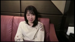 ★人妻顔出し☆寝取られ希望な淫乱エロ奥さま皆子さん37歳☆旦那より他人チンポにムラムラ♥挿入でいきなり中出し要求するド変態♥遠慮なくガン突き膣奥にたっぷり中出し♥ サンプル画像