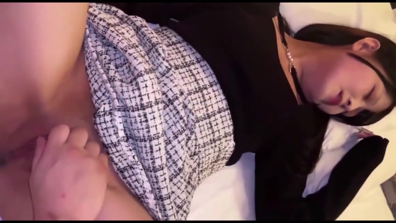 経験人数ほぼ0の清楚派合法j○ちゃんとのプライベートセックスを公開。完全に沼っててイクイクえっちしてるのエロすぎた。 サンプル画像
