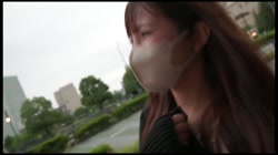 初撮影・顔出し！！本当にもうやめて！！白昼堂々遠隔操作の女性器イジメで強制発情・・・路上で股間を押さえ悶絶し理性が崩れ果てた淫らな身体に2回生中出し！！変態女で最高だった・・ サンプル画像