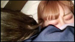 【目モザ無し】現役の同じ中○学の友達２人②と３p。おじさんちんこをおもちゃに遊ぶ サンプル画像