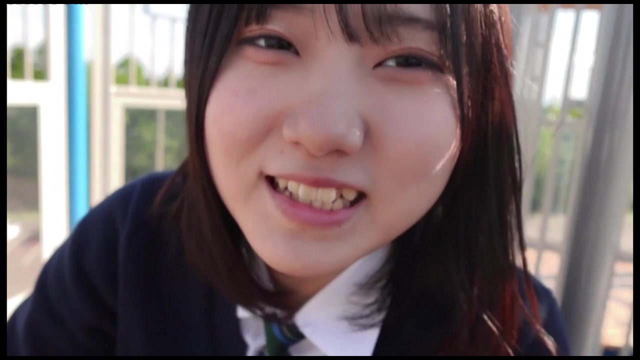 顔出し！！時間が止まったかの様な田園地帯で育った純粋であどけない笑顔の女のこをノーパンにして・・・無邪気さと従順な制服姿に発情し サンプル画像