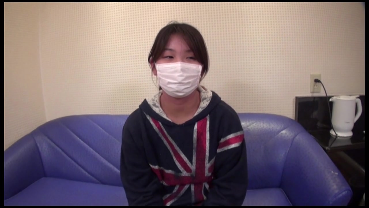 絶対初撮りに違いない!JD人生初ハメ撮りに挑戦しちゃったんだね♪ 前編 綾 サンプル画像0