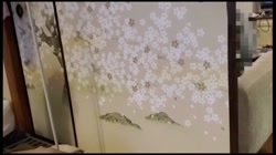子供を見守る祖母の背後で震える声を殺し連続2人に中出し、、、 サンプル画像