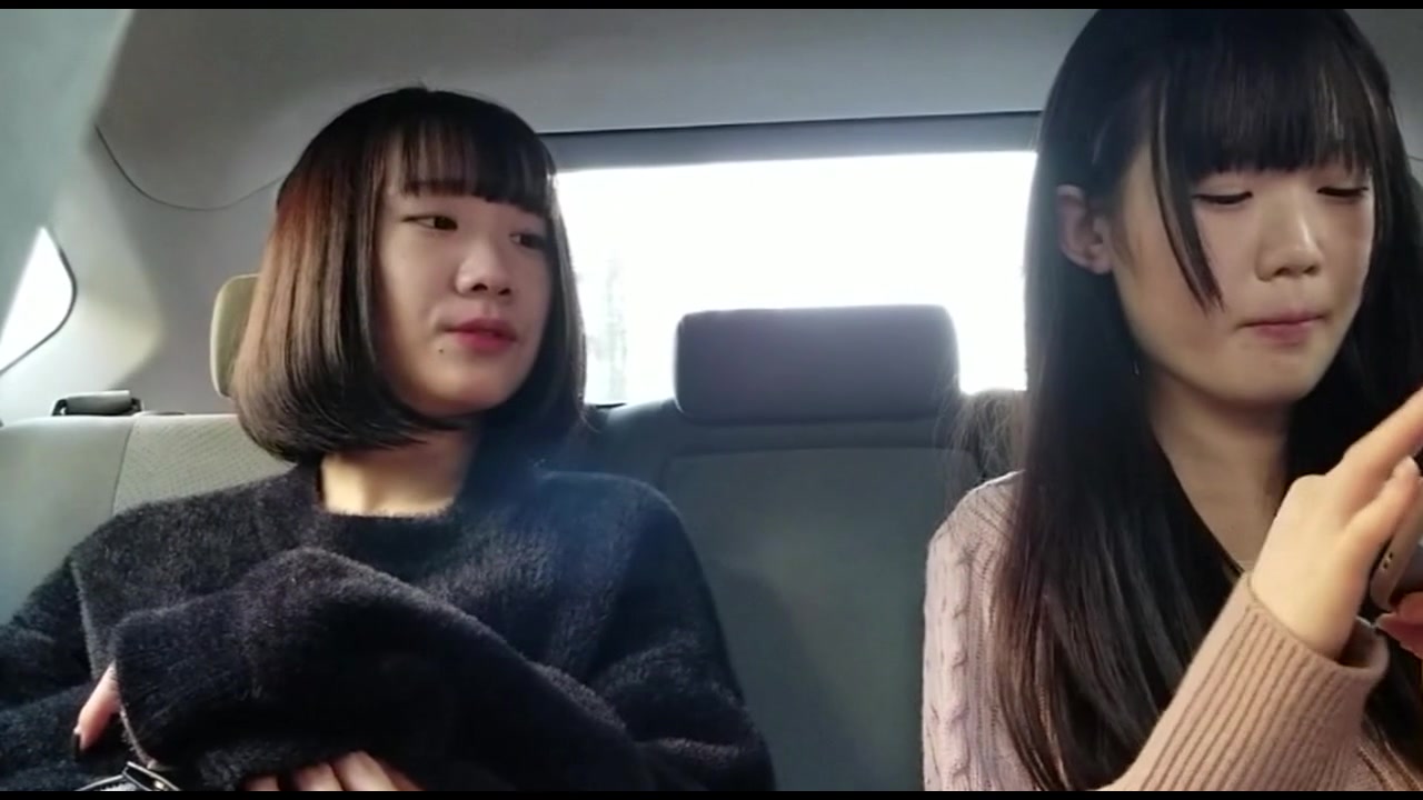 【超神回●3P】超超どストライク！清楚な売れっこアイドル×童顔アパレル店員と3P性教育SEX！ サンプル画像