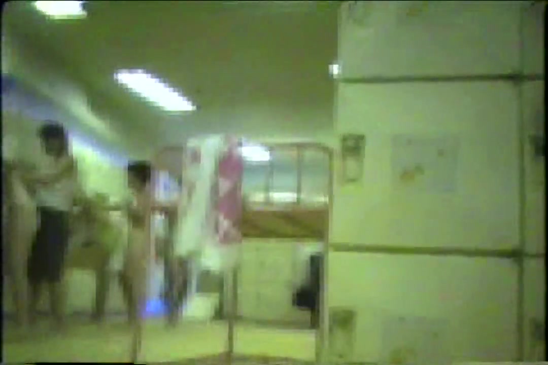追っかけ脱衣盗撮 サンプル画像