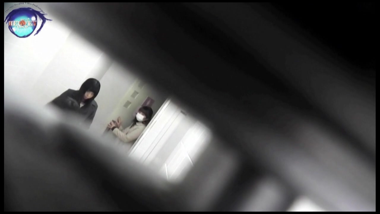 お銀さんの 洗面所突入レポート お銀 Vol.65 美女を撮るためにみんなの前に割り込む!! 前編 サンプル画像6