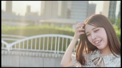 【超絶☆潮吹き】【完全顔出し】幼さの残る19歳清楚系女子大生の大人の一日。 剛毛敏感まんこの大量潮吹きが止まらない 淫乱女子大生の末路は問答無用にゴムなし射精！ サンプル画像0