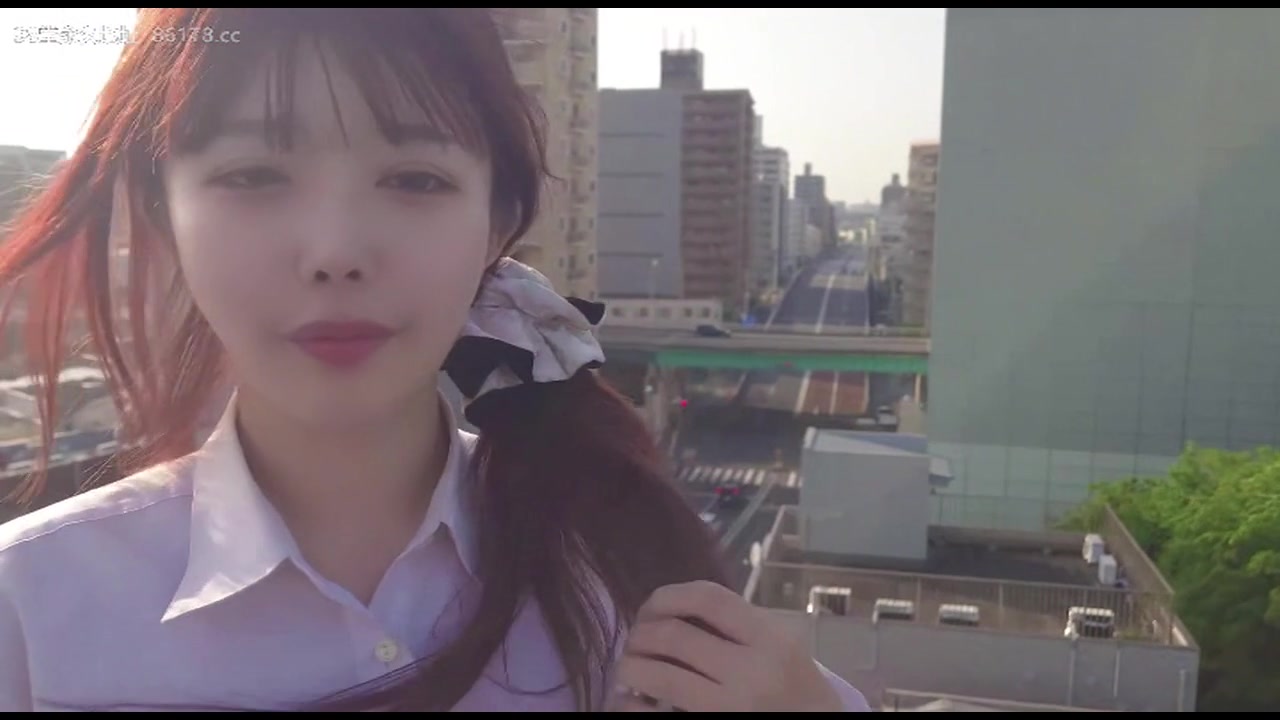 【個撮+屋外】スポ根メンヘラ❤校舎屋上フェラチオサポート3万円 サンプル画像4