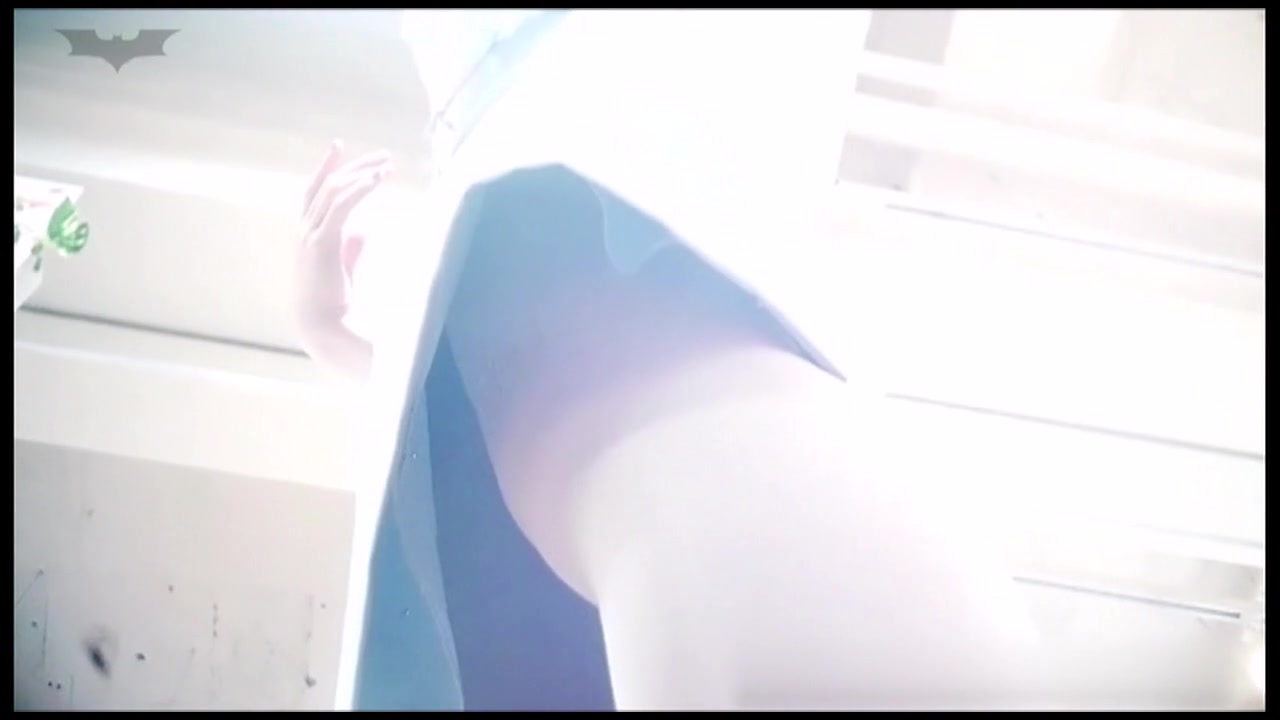 美人店員パンチラ粘着撮り Vol.02 サンプル画像