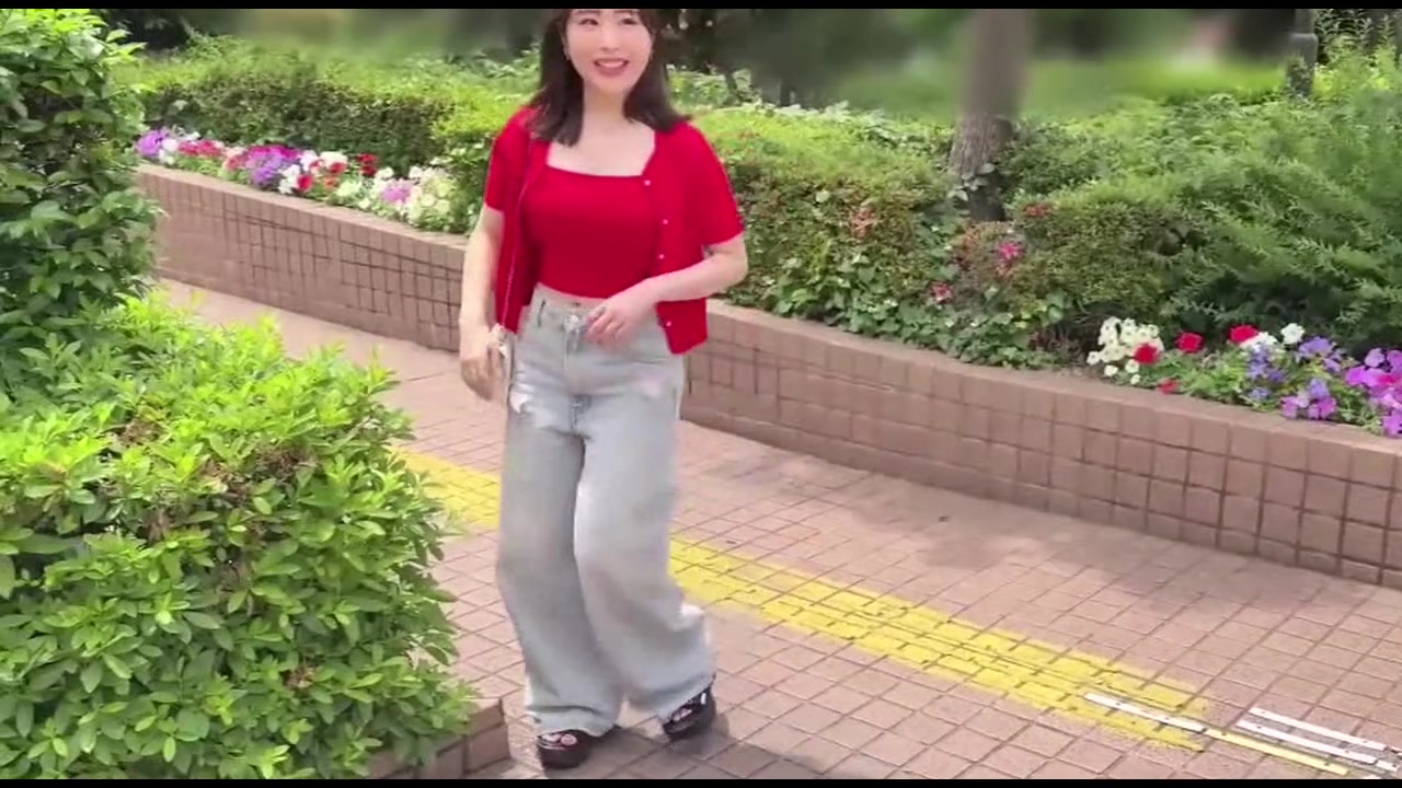 【ストリートスナップ→生ハメ】巨乳めちゃかわJDをナンパ撮影 ＋謝礼で生中出し サンプル画像