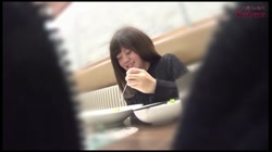 【無修正ｘ個人撮影】お腹を空かせたツンデレ家出娘を食事に誘ってみたら、普通の女の子だったｗデレになったので家に連れ込んでみたら… サンプル画像4