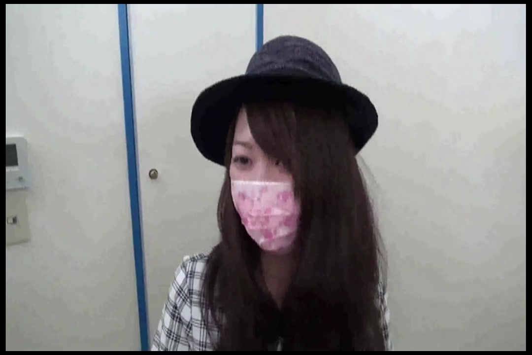 【発車オーライ!】現役美人バスガイドさん只今欲求不満増幅中!なので制服のままでHして貰い、中出ししちゃいました! サンプル画像0