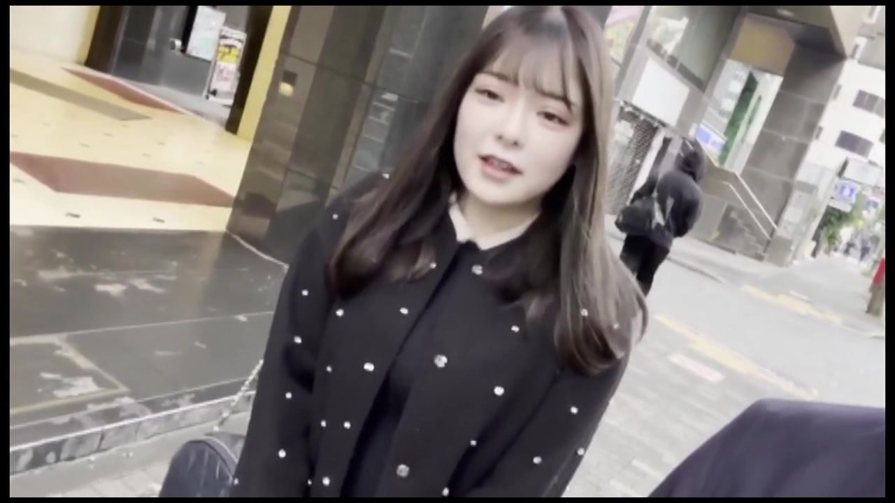 後輩のお気に入りもあゆちゃん(20)を2発連続中出しでNTRました。残念、後輩よ。僕が勝者です！ サンプル画像