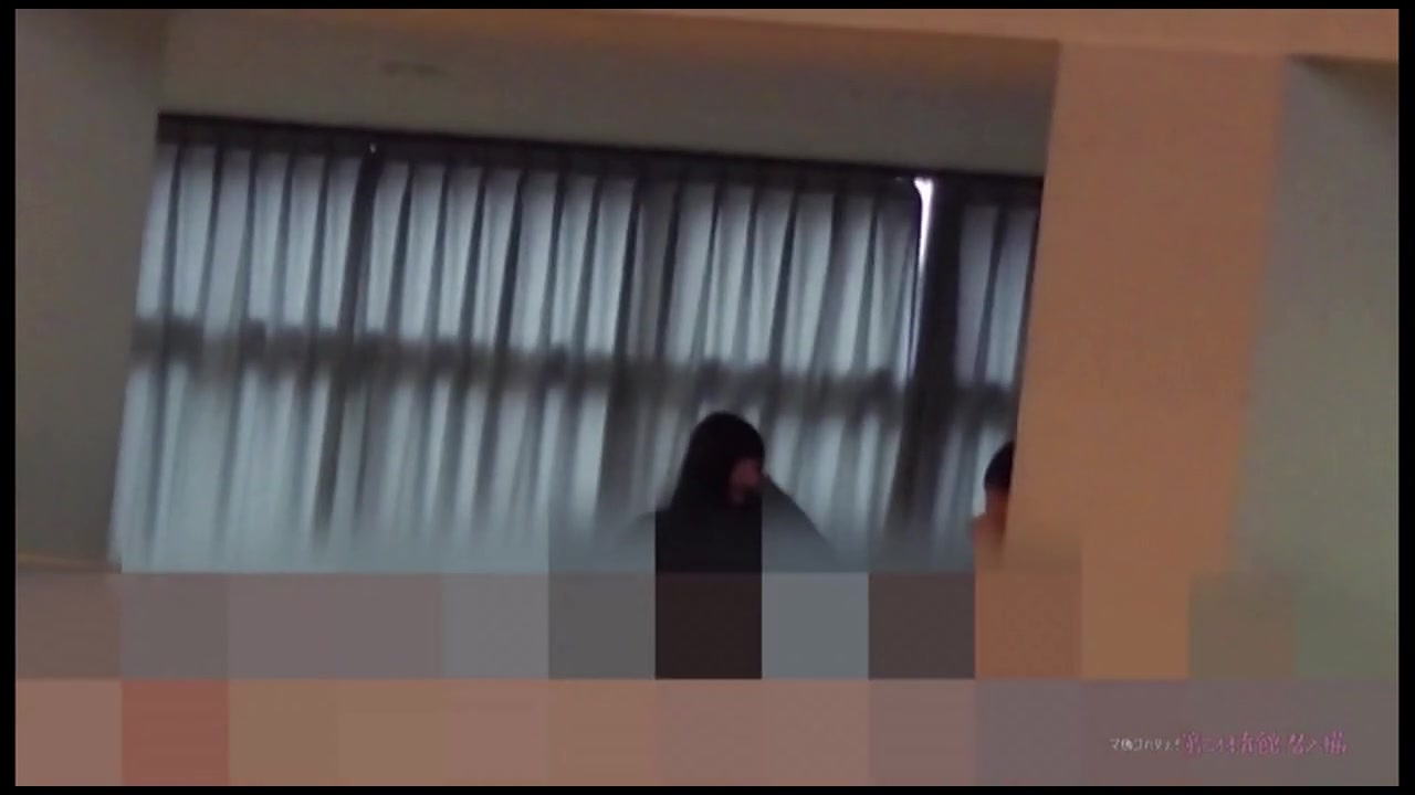 マ○コ丸見え 第三体育館潜入撮 第三体育館File038 最高作誕生 目の前の同〇生に思わず美しいと嘆く現役が サンプル画像18