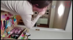 ママ友と優雅に団欒する美人妻を連れ去り、お子さんの勉強中に巨根で、、、 サンプル画像