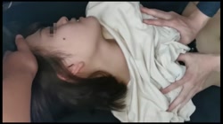 先ほど訪問【個人】お子さんが寝る横で声を殺し悶え、他人棒に孕ませられる若シンママに無許可で中出し サンプル画像