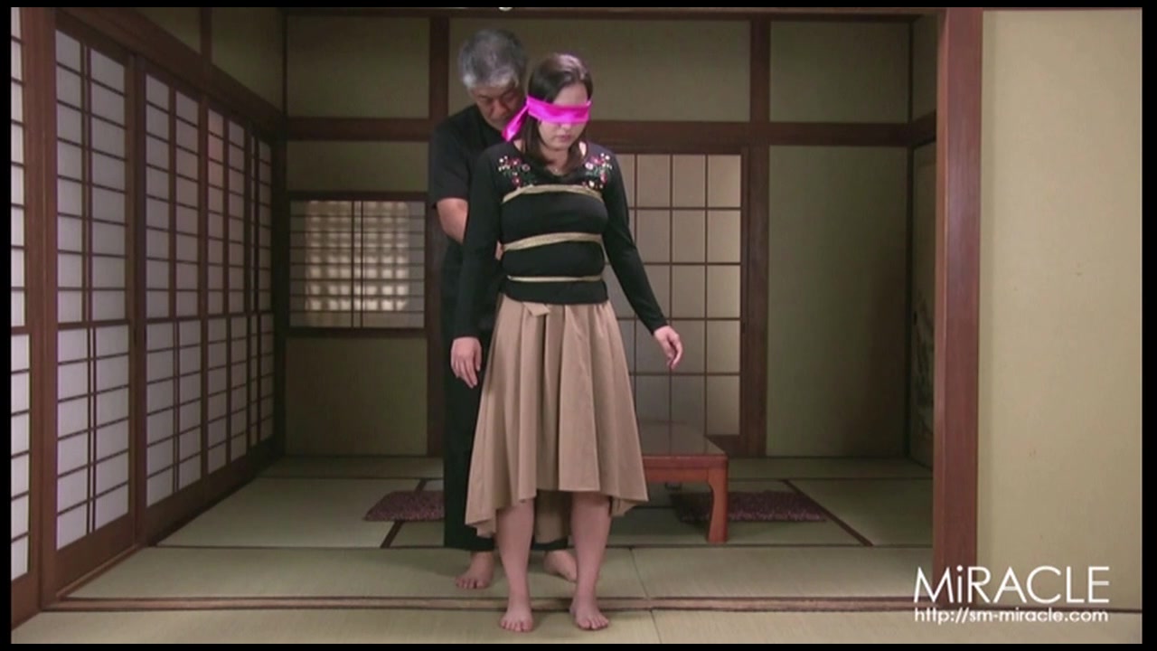緊縛責め苦にイキ狂う 潮吹き女 彩矢 サンプル画像