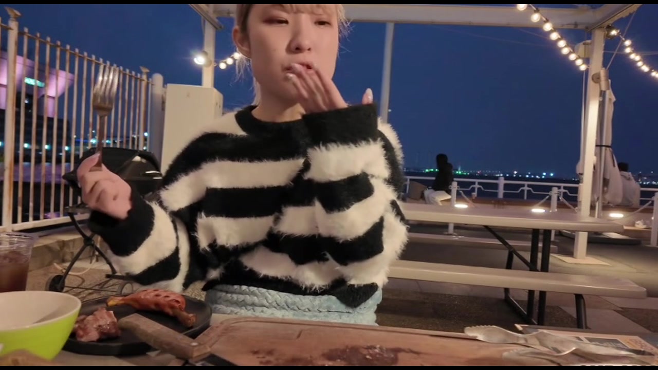 BBQデートから即ホテル 金髪童顔ギャル 一緒にイキたい♡→同時フィニッシュ サンプル画像