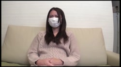 ☆日焼け跡が眩しい☆緊張で大人しかった黒髪スレンダー美女がエッチが始まると敏感すぎて喘ぎまくり仰け反りイキまくり！ギャップ萌えSEXでチョー快感絶頂♪ サンプル画像0