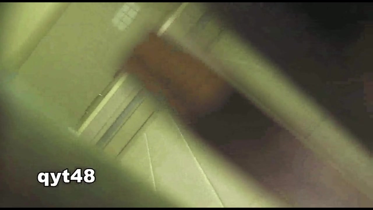 お銀さんの「洗面所突入レポート!!」Nol.47 サンプル画像1