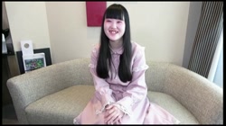 〇校卒業したてのロリロリ娘♥️ちっぱい未処理アンダーヘアのド素人感 サンプル画像1