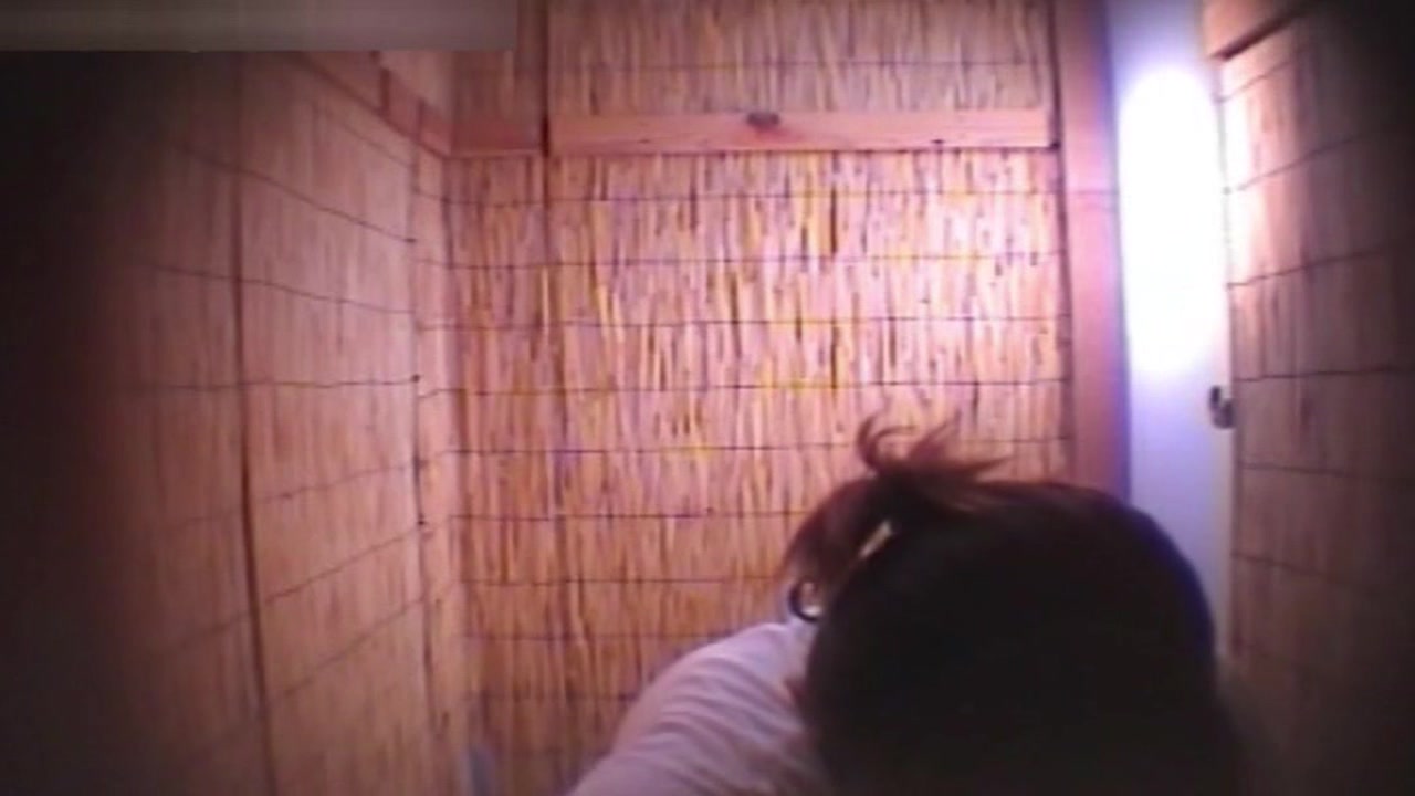 Summer beaches!Toilet peeping!Vol.15 サンプル画像