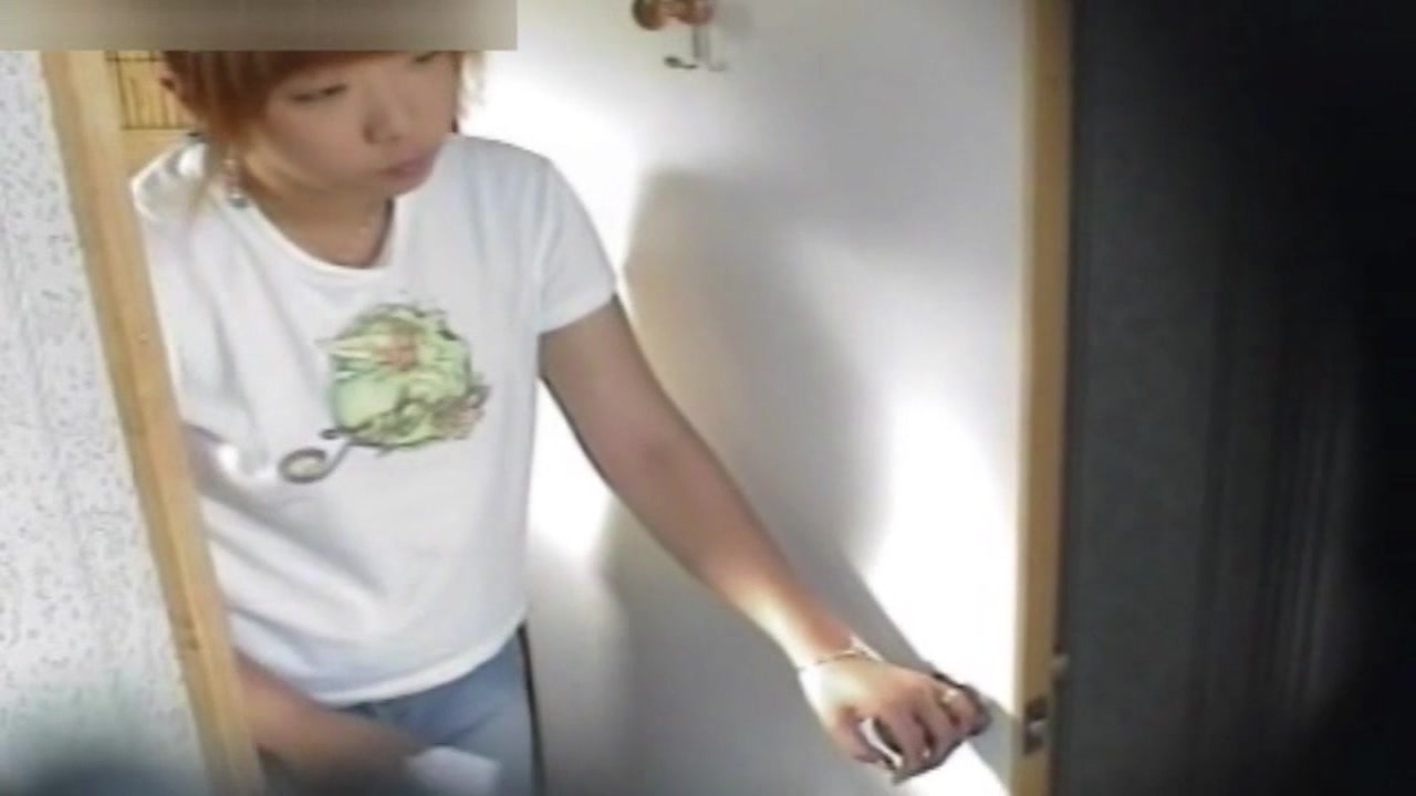 Summer beaches!Toilet peeping!Vol.15 サンプル画像