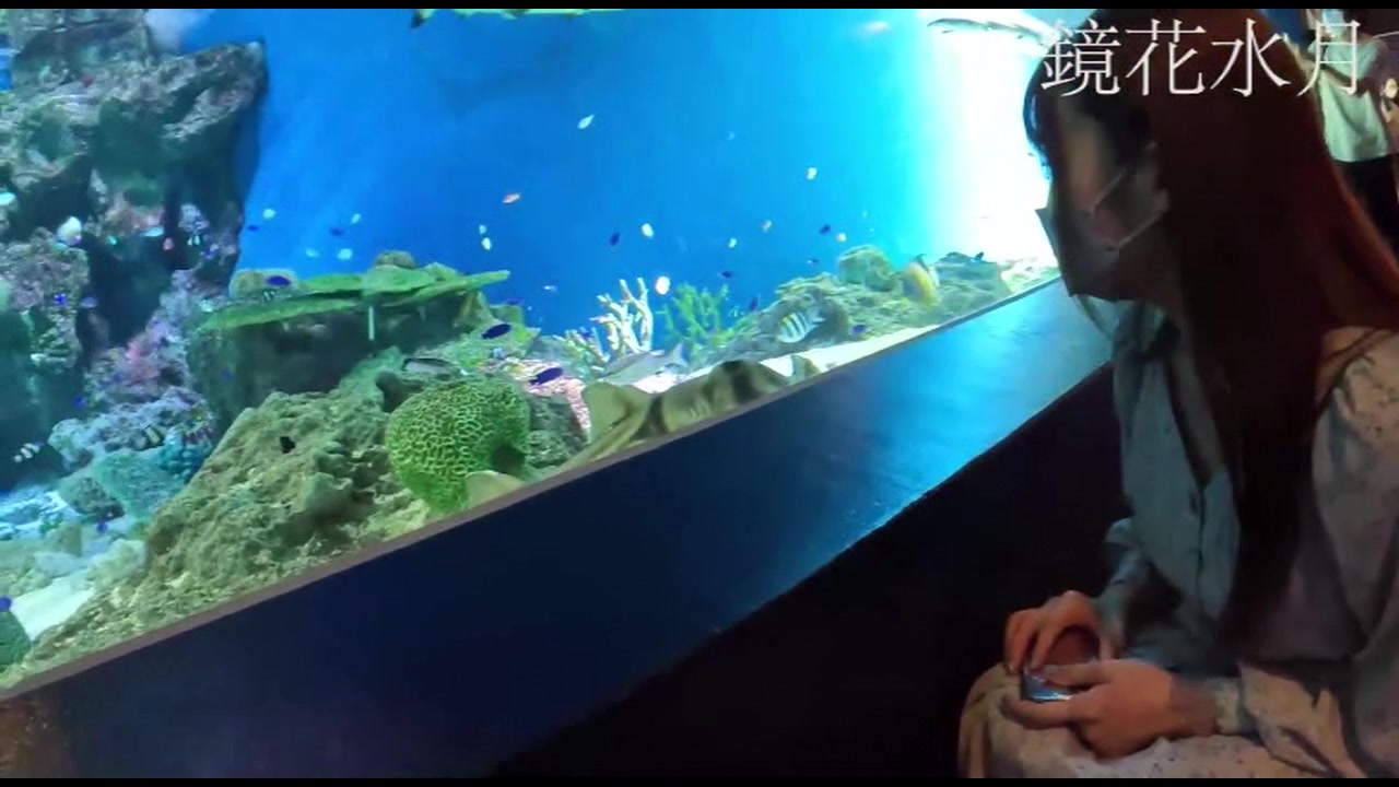 【Ｇカップ美女】まいちゃんのお友達めいちゃんと水族館デート！デート後即生中出し！ サンプル画像