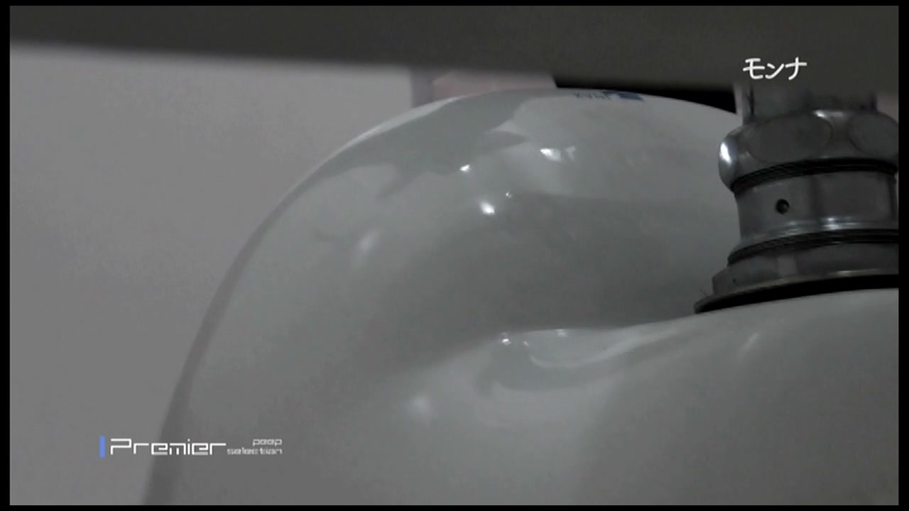 美しい日本の未来 No.104 可愛い子を撮るために割り込むモンナさん2!!FHDトイレ盗撮 サンプル画像