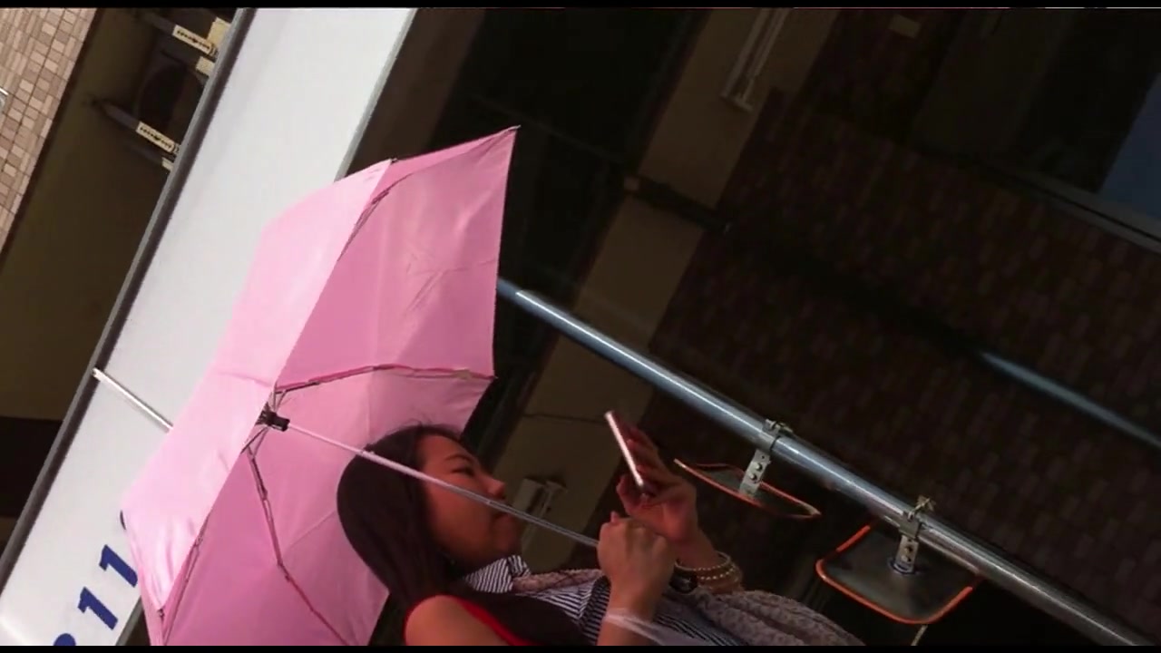 美人アパレル胸チラ&パンチラ vol.33 ギャル系ネーチャンの下着 サンプル画像