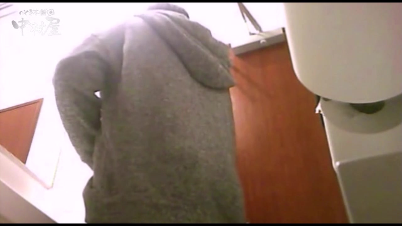 無修正 排泄の 決定的瞬間 したたる 水滴