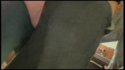 長身スレンダーなつゆだく美人妻【個人】拒否をしながらも大量放水でフラフラに。カメラを睨む表情がお届けできないのが残念。 サンプル画像3