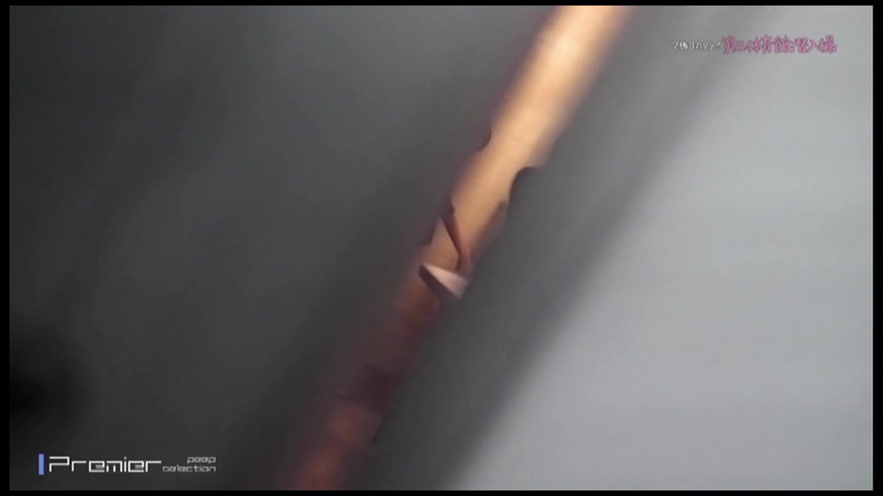 マ○コ丸見え 第三体育館潜入撮 File.039 分かるでしょう8純白 サンプル画像
