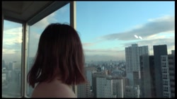 【初公開！！】正真正銘スタッフの同級生を呼んでもらっって電マをあててみたらパンツを脱いだ...の続編  三田村るか(23歳) サンプル画像