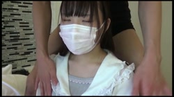 背徳の19歳人妻パイパン美少女あみちゃんに大量発射! サンプル画像1