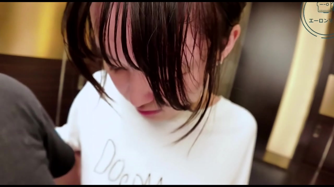 ★顔出し★素人さんがえっちな事をしにやってきた！ケース＃94 純粋無垢、シャイで緊張気味だったけど…予想外の反応が凄まじかった！ るいちゃん（18）の場合 サンプル画像