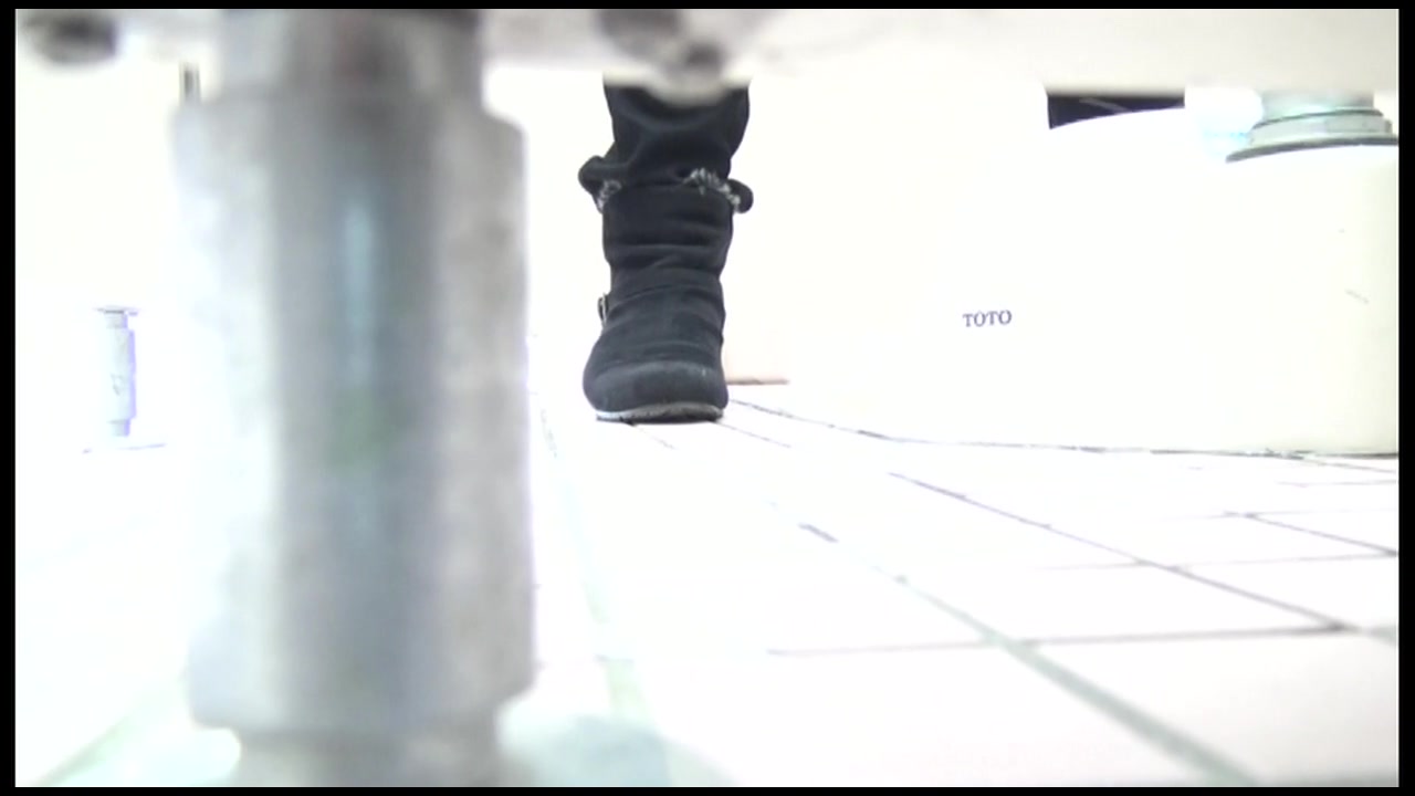 至高洗面所盗撮 Vol.36 体育館 熟女はおすきですか Part.2 サンプル画像3
